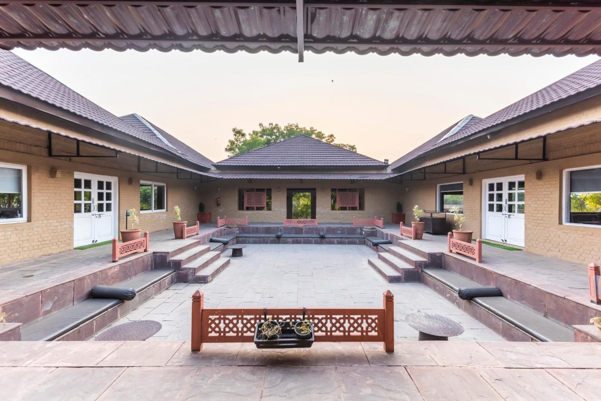 Vanaashrya Resort And Spa Sariska Tehla Esterno foto