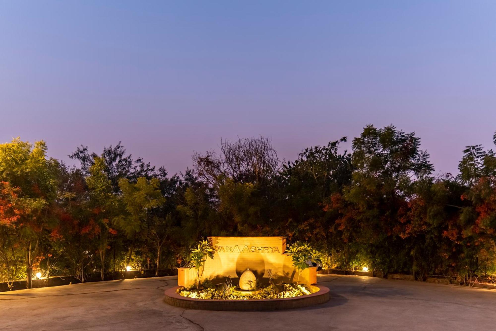 Vanaashrya Resort And Spa Sariska Tehla Esterno foto