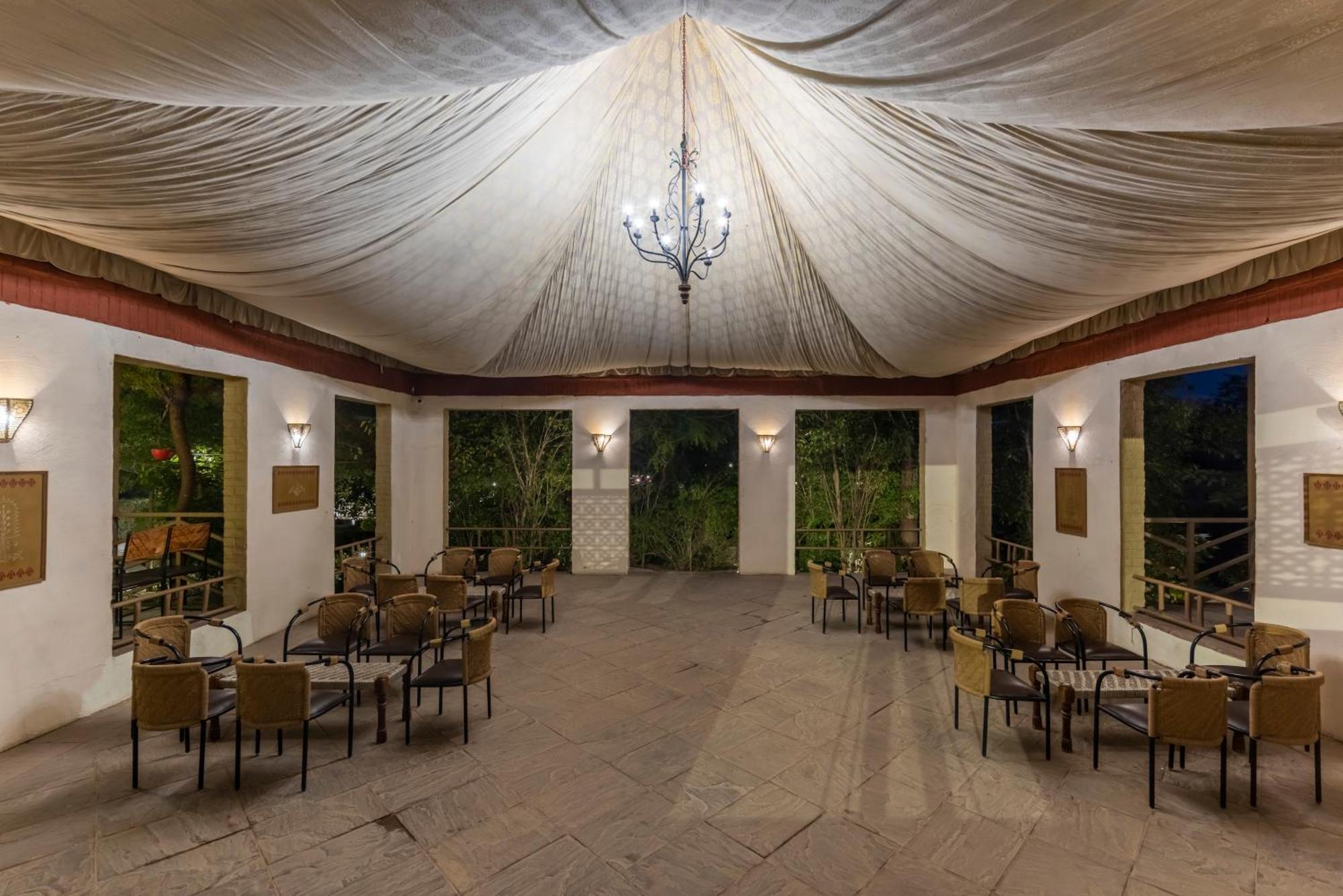 Vanaashrya Resort And Spa Sariska Tehla Esterno foto