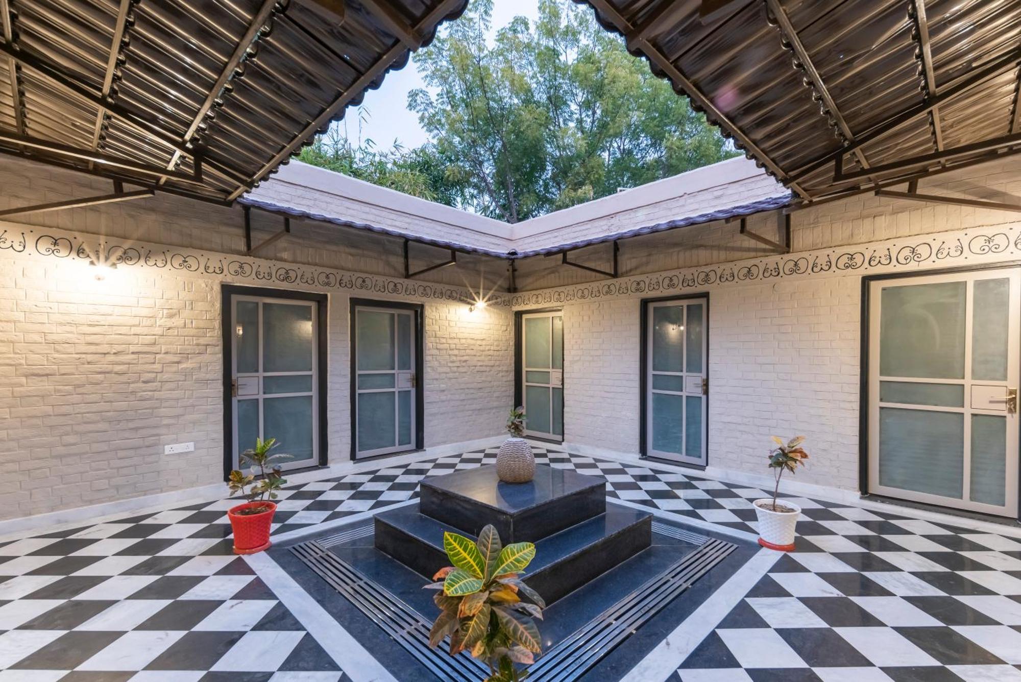 Vanaashrya Resort And Spa Sariska Tehla Esterno foto