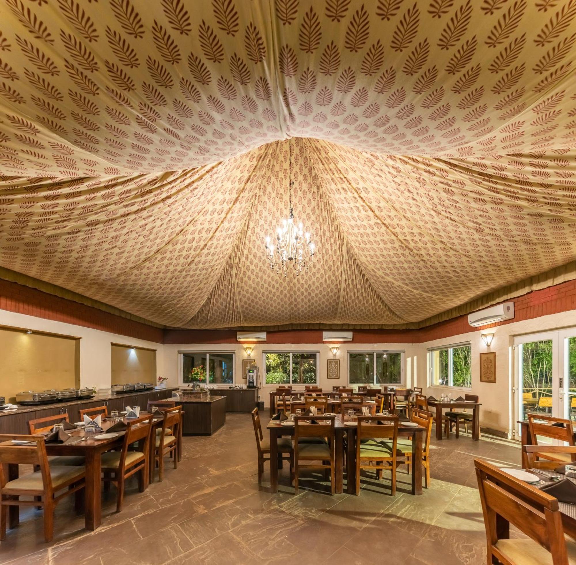 Vanaashrya Resort And Spa Sariska Tehla Esterno foto